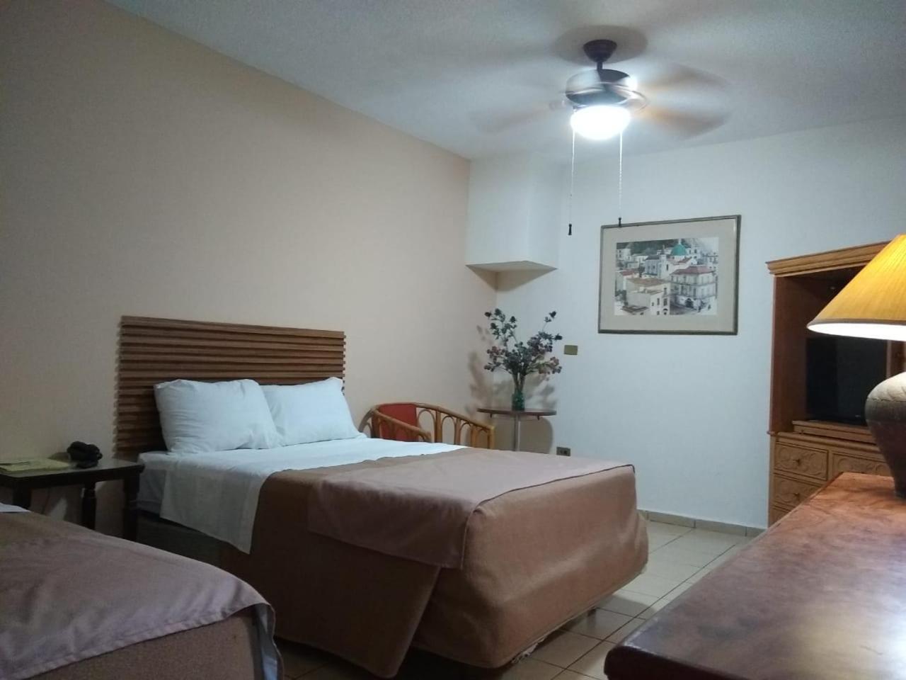 Hotel El Dorado Sabinas Dış mekan fotoğraf